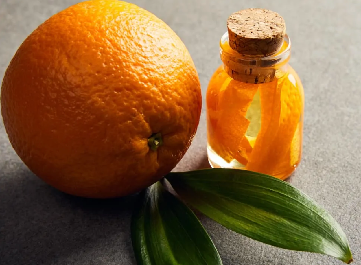 https://foodsguy.com/substitutes-for-orange-extract/