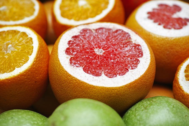 grapefruits, oranges, cross sections